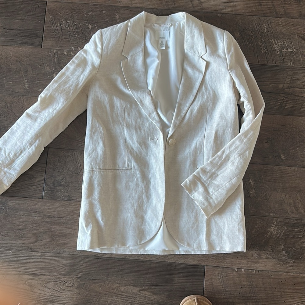 H&M linen blazer